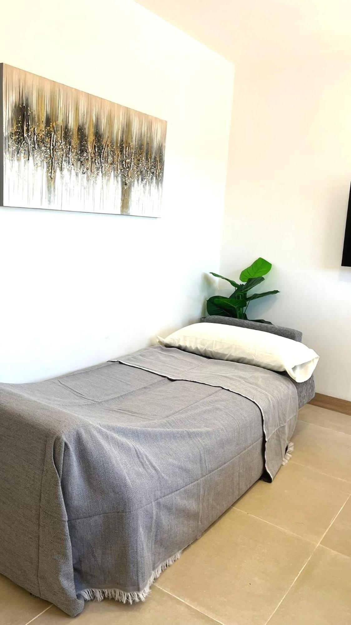 Apartamento Leyda En มาร์เบยา ภายนอก รูปภาพ