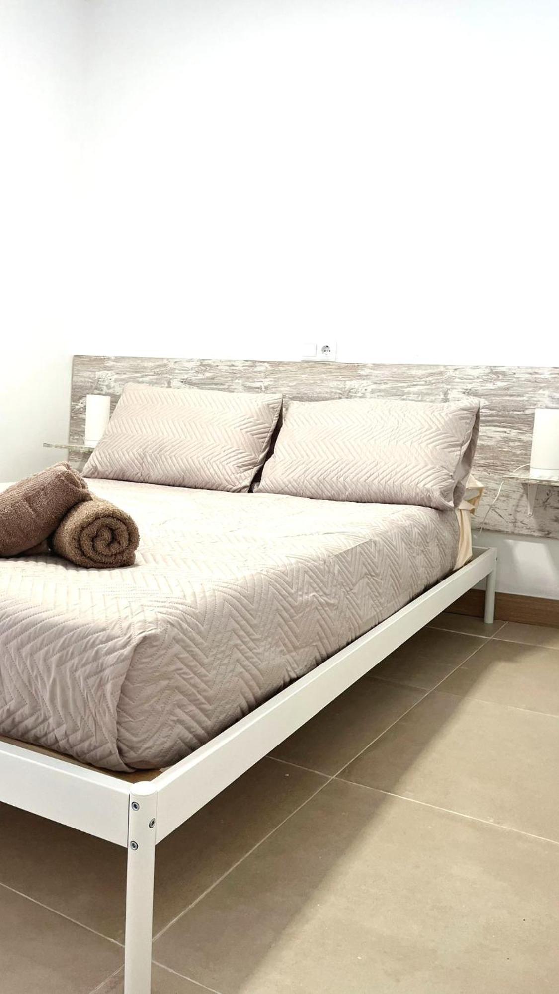 Apartamento Leyda En มาร์เบยา ภายนอก รูปภาพ